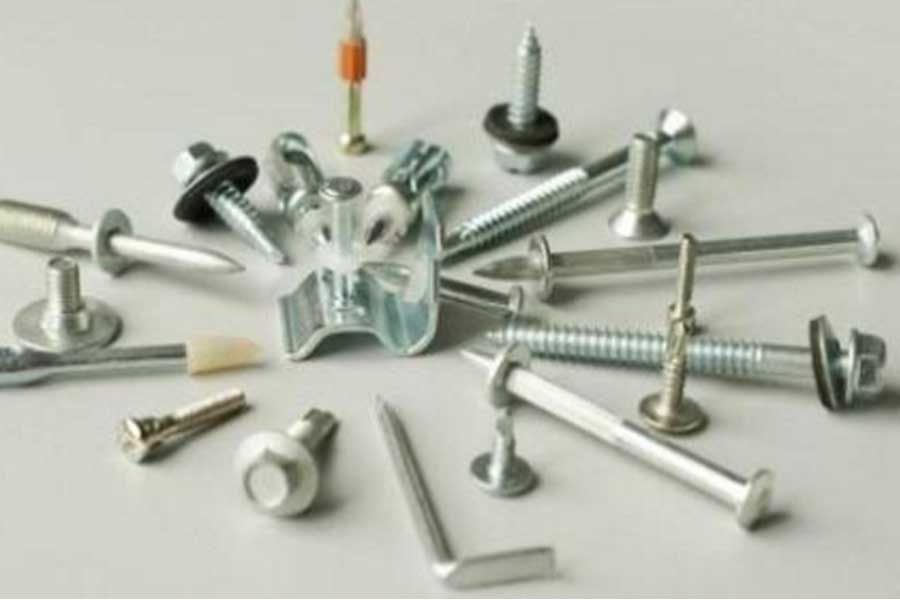 Surface treatment method of screw fastener